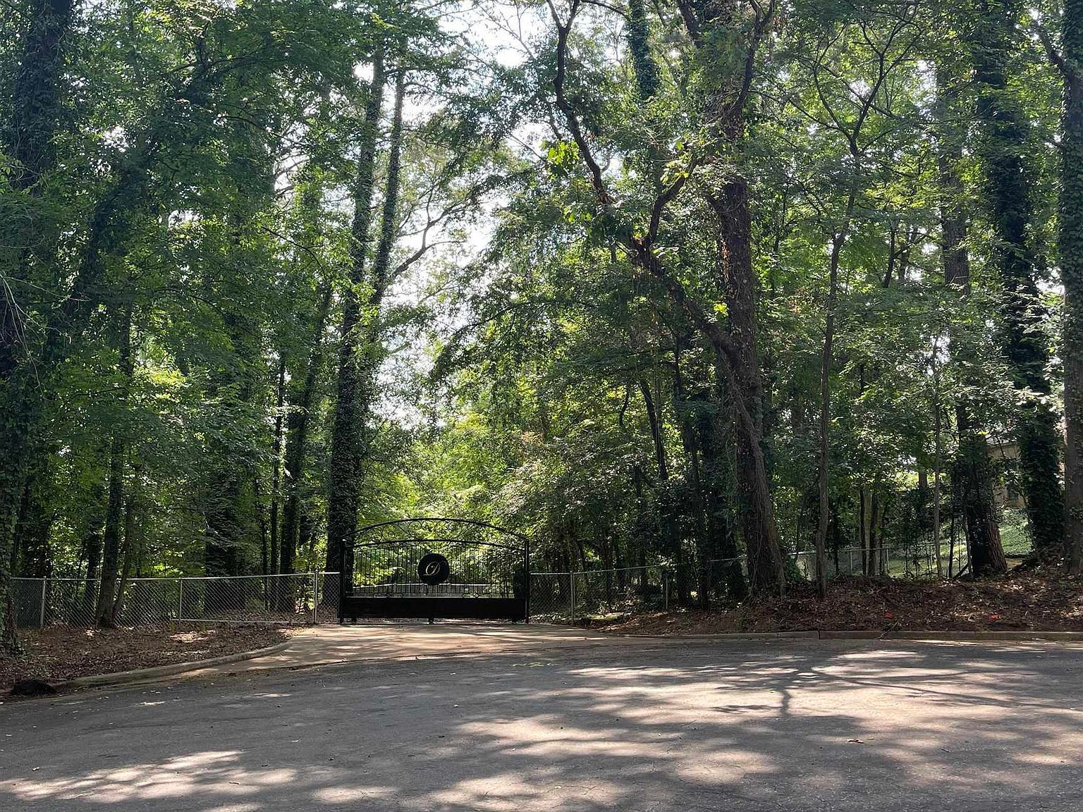 1611 Clarendon St Longview, TX 75601 - Thumbnail 4