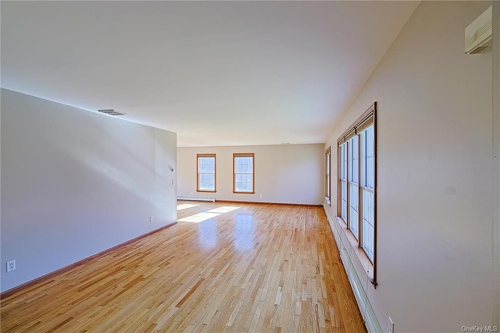 98 Black Creek Rd Esopus, NY 12528 - Thumbnail 4