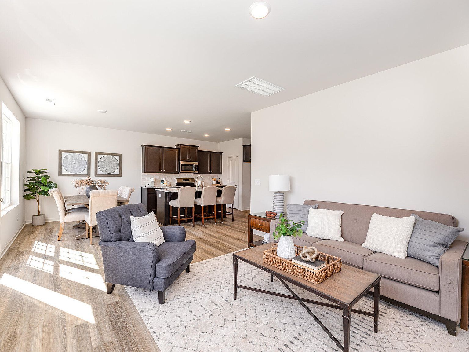 2302 Broad St Durham, NC 27704 - Thumbnail 4