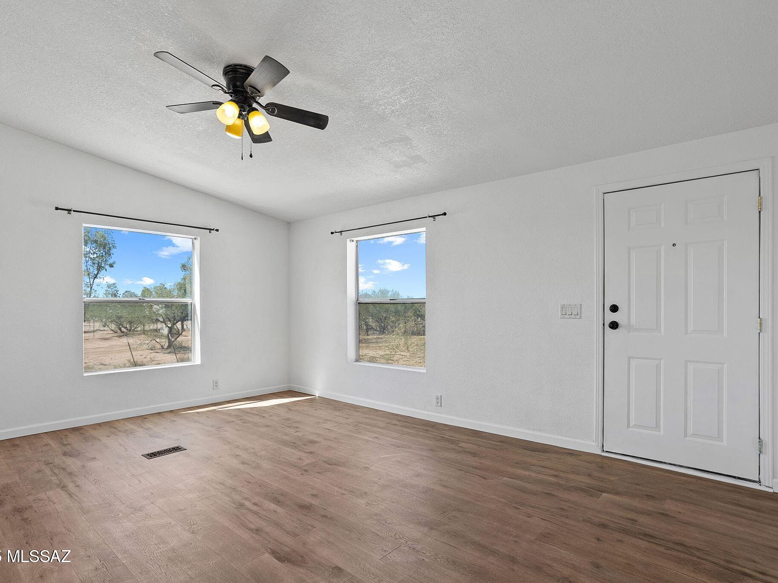 8925 S Comanche Rd Tucson, AZ 85735 - Thumbnail 4