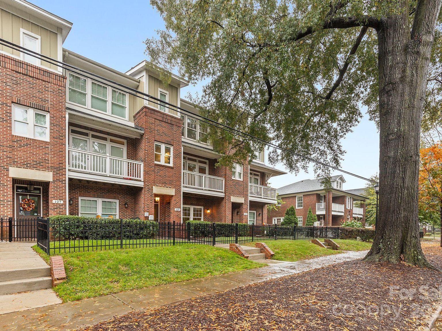 129 Grandin Rd Charlotte, NC 28208 - Thumbnail 4