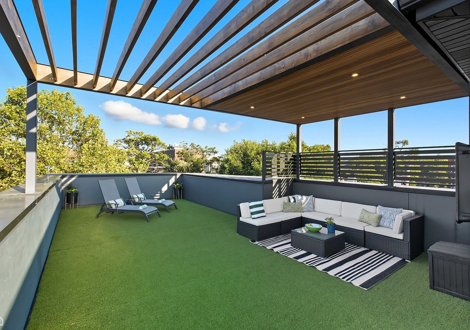 1534 N Maplewood Ave Chicago, IL 60622 - Thumbnail 4