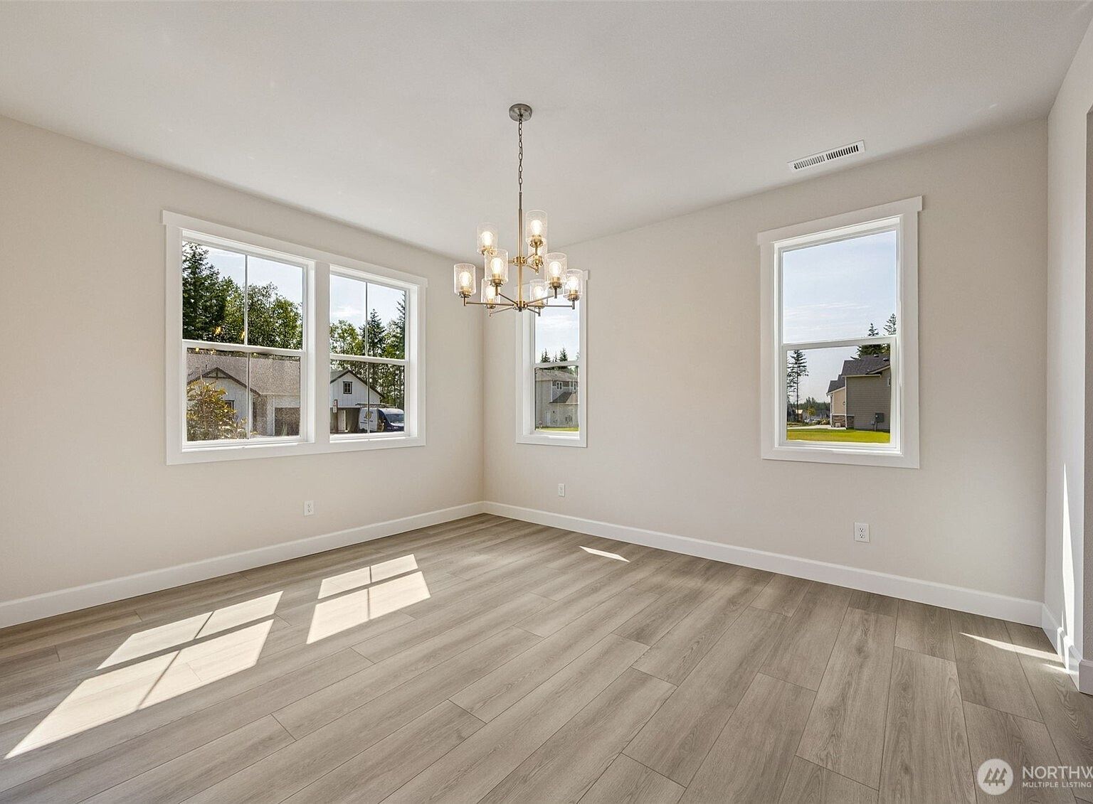 10526 134th Dr NE #110 Lake Stevens, WA 98258 - Thumbnail 4