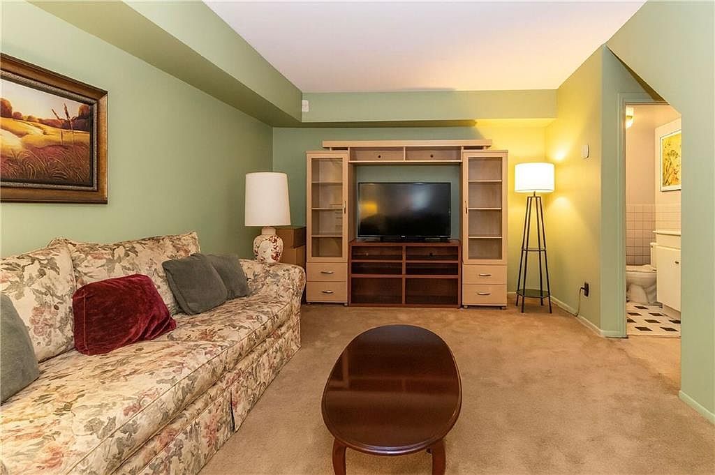 174 Pierce St Staten Island, NY 10304 - Thumbnail 4