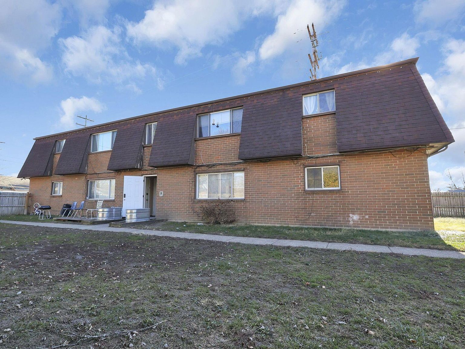 2872 Howey Rd Columbus, OH 43224 - Thumbnail 4