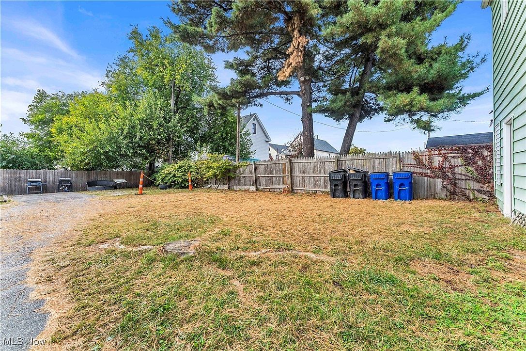 3118 W 30th St Cleveland, OH 44109 - Thumbnail 4