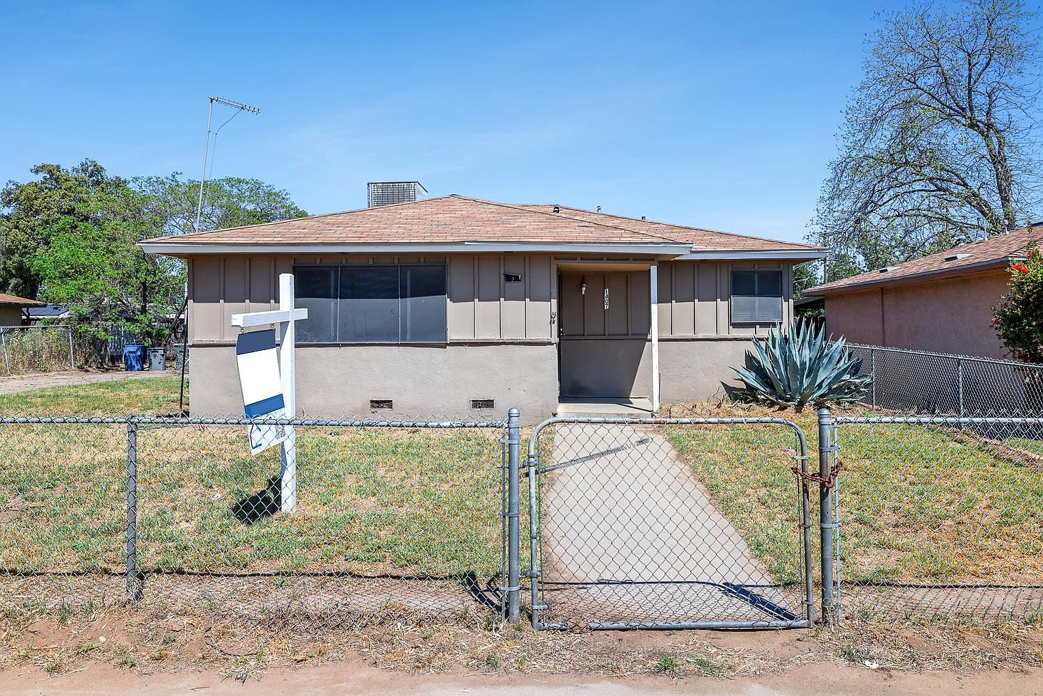 1407 E Church Ave Fresno, CA 93706 - Thumbnail 4