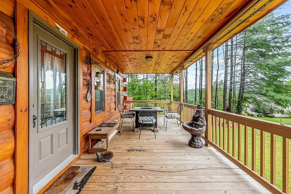 967 Double Bridges Dr Fancy Gap, VA 24328 - Thumbnail 4