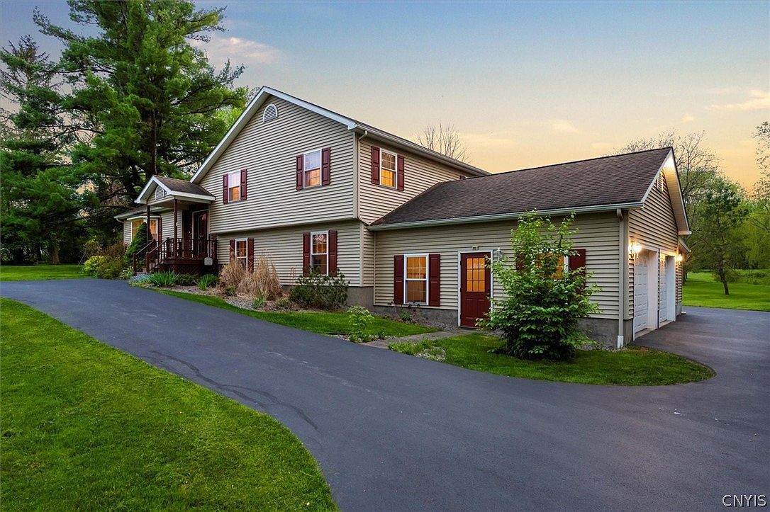 1880 Middle Rd Oneida, NY 13421 - Thumbnail 4