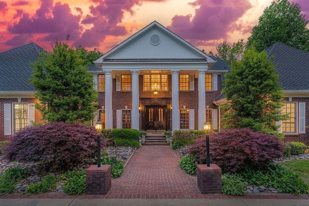 2081 Mossy Oak Cir Clarksville, TN 37043 - Thumbnail 4