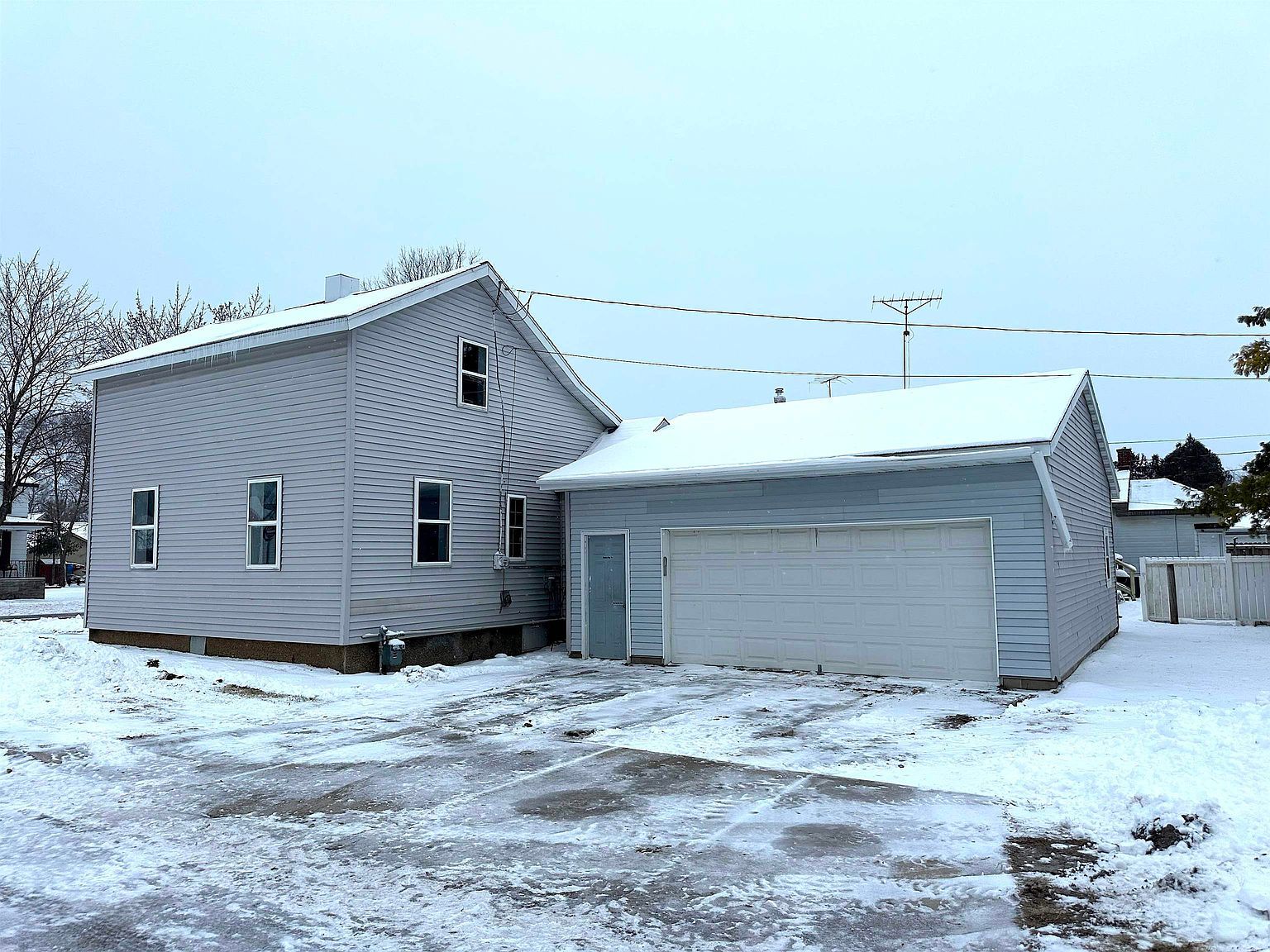 237 Center St Oconto, WI 54153  | Single Family