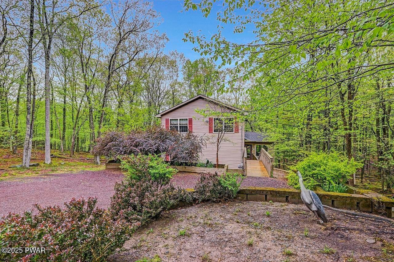 808 Pioneer Ct Lackawaxen, PA 18435 - Thumbnail 4