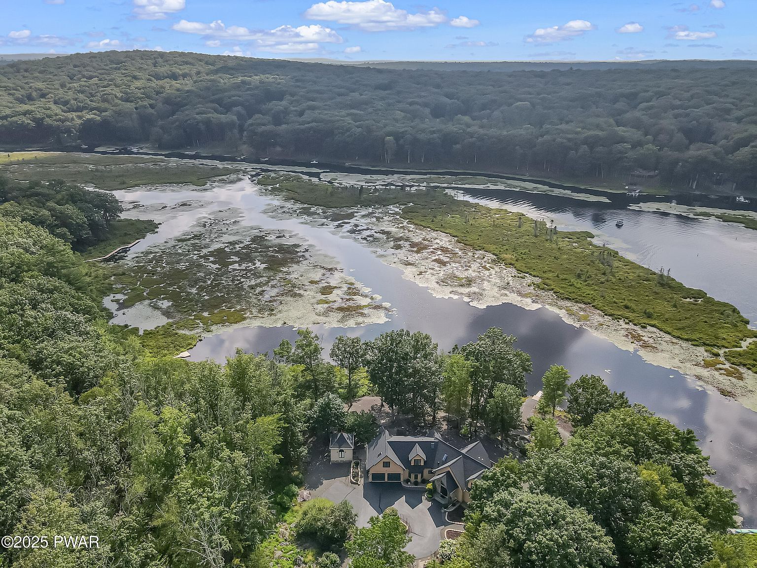 111 Bass Ct Lackawaxen, PA 18435 - Thumbnail 4