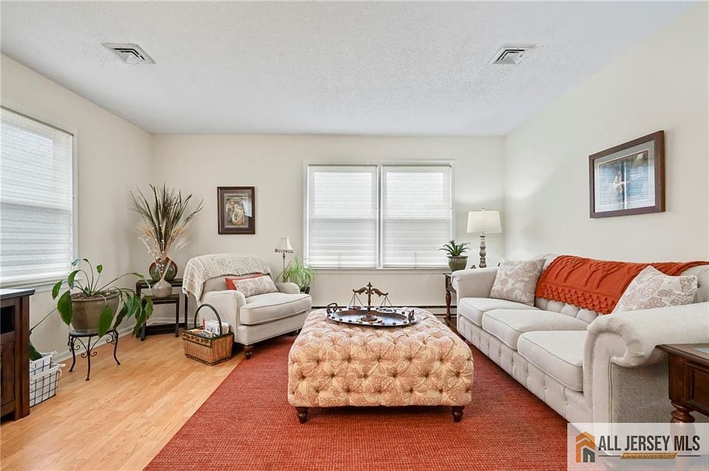 0-409 Oxford Ln Monroe Township, NJ 08831 - Thumbnail 4