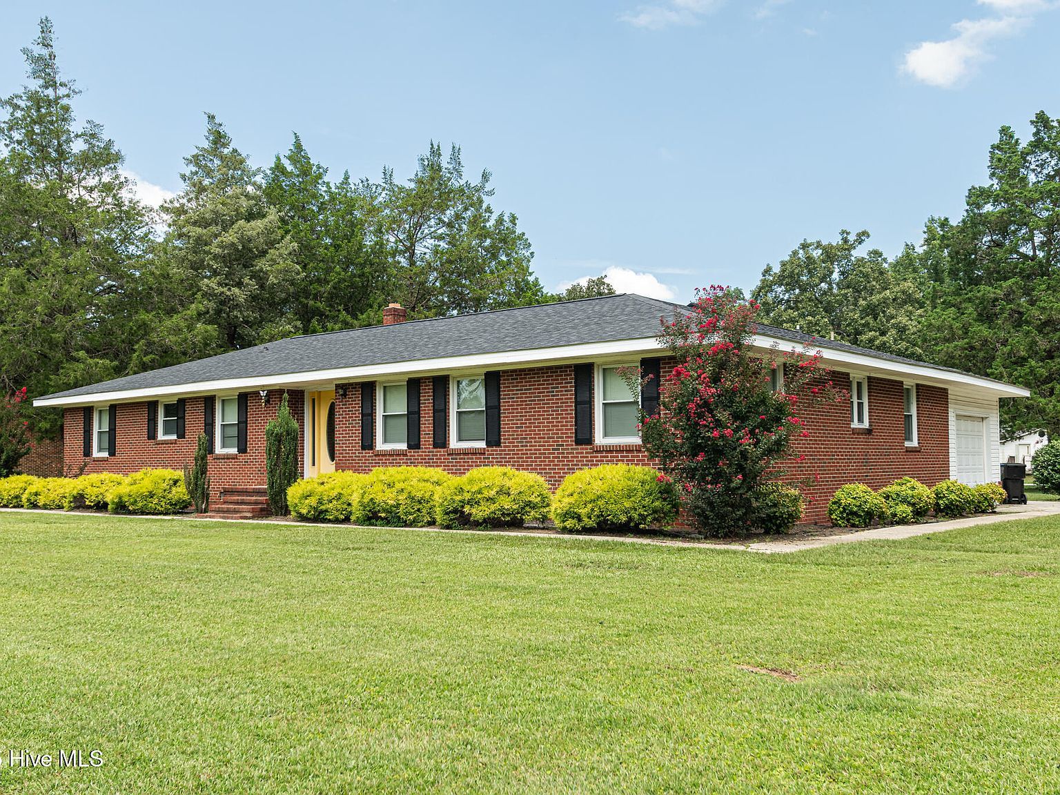 6778 Albert St Elizabethtown, NC 28337 - Thumbnail 4