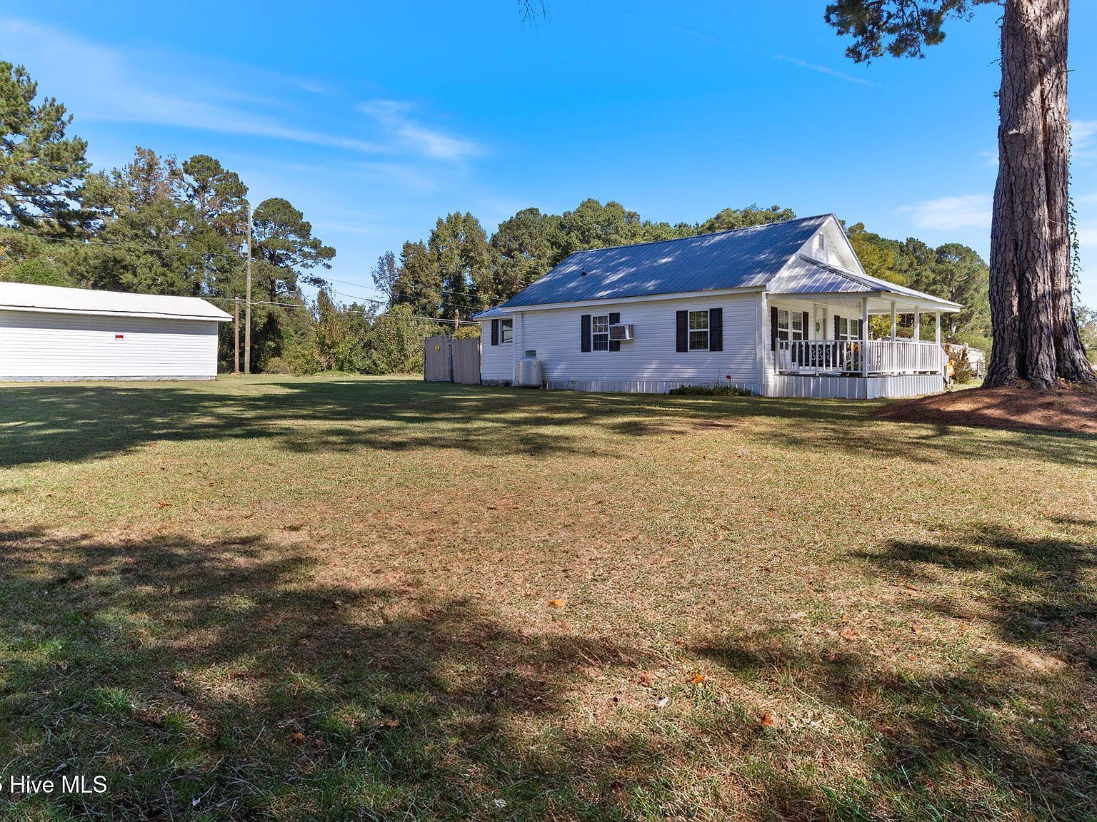 410 Elizabethtown Rd Bladenboro, NC 28320 - Thumbnail 4