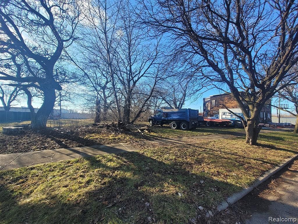 5173 Wabash St Detroit, MI 48208 - Thumbnail 4