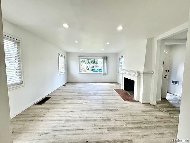 14364 Rutland St Detroit, MI 48227 - Thumbnail 4