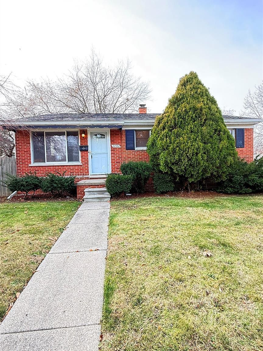 22332 Avon St Saint Clair Shores, MI 48082 - Thumbnail 4