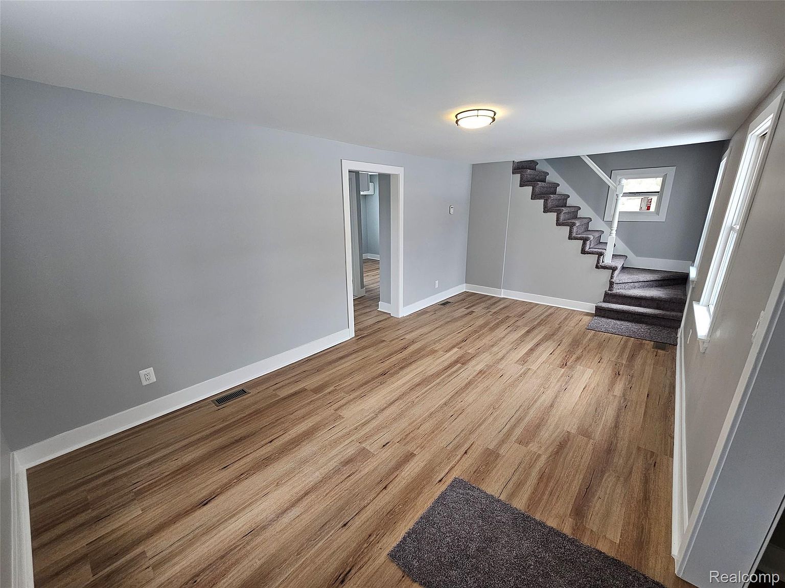 20737 Nummer St Warren, MI 48089 - Thumbnail 4