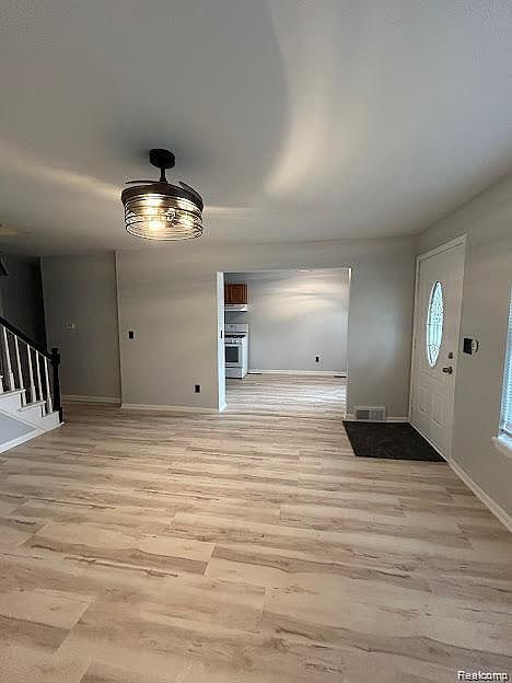 27121 Brush St Madison Heights, MI 48071 - Thumbnail 4