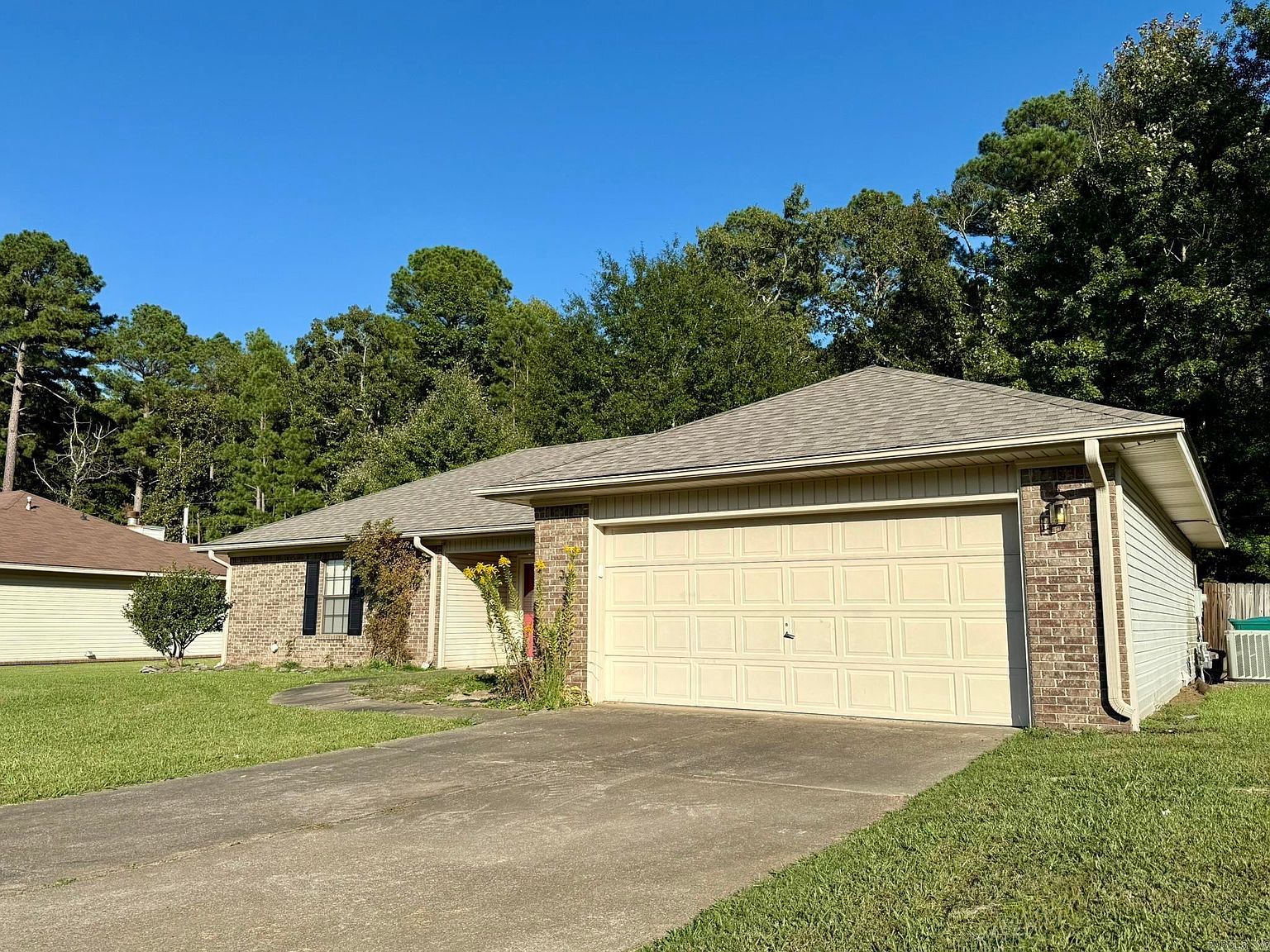 203 Honeysuckle Hills Dr Redfield, AR 72132 - Thumbnail 4