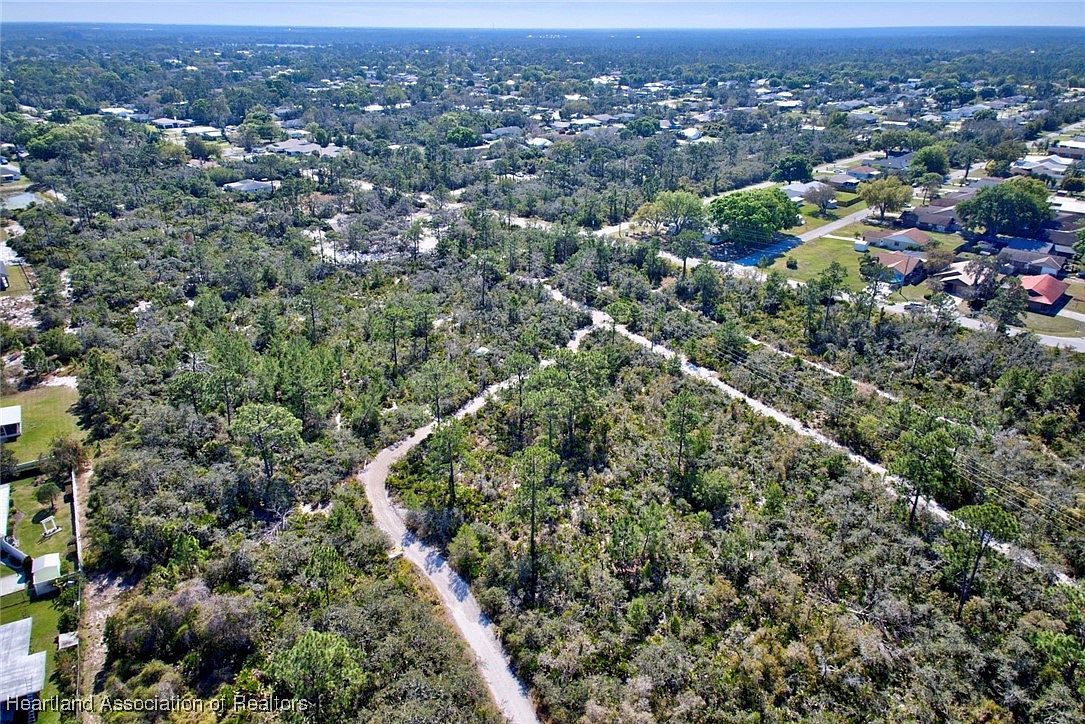 2112 Carla Ave Sebring, FL 33875 - Thumbnail 4