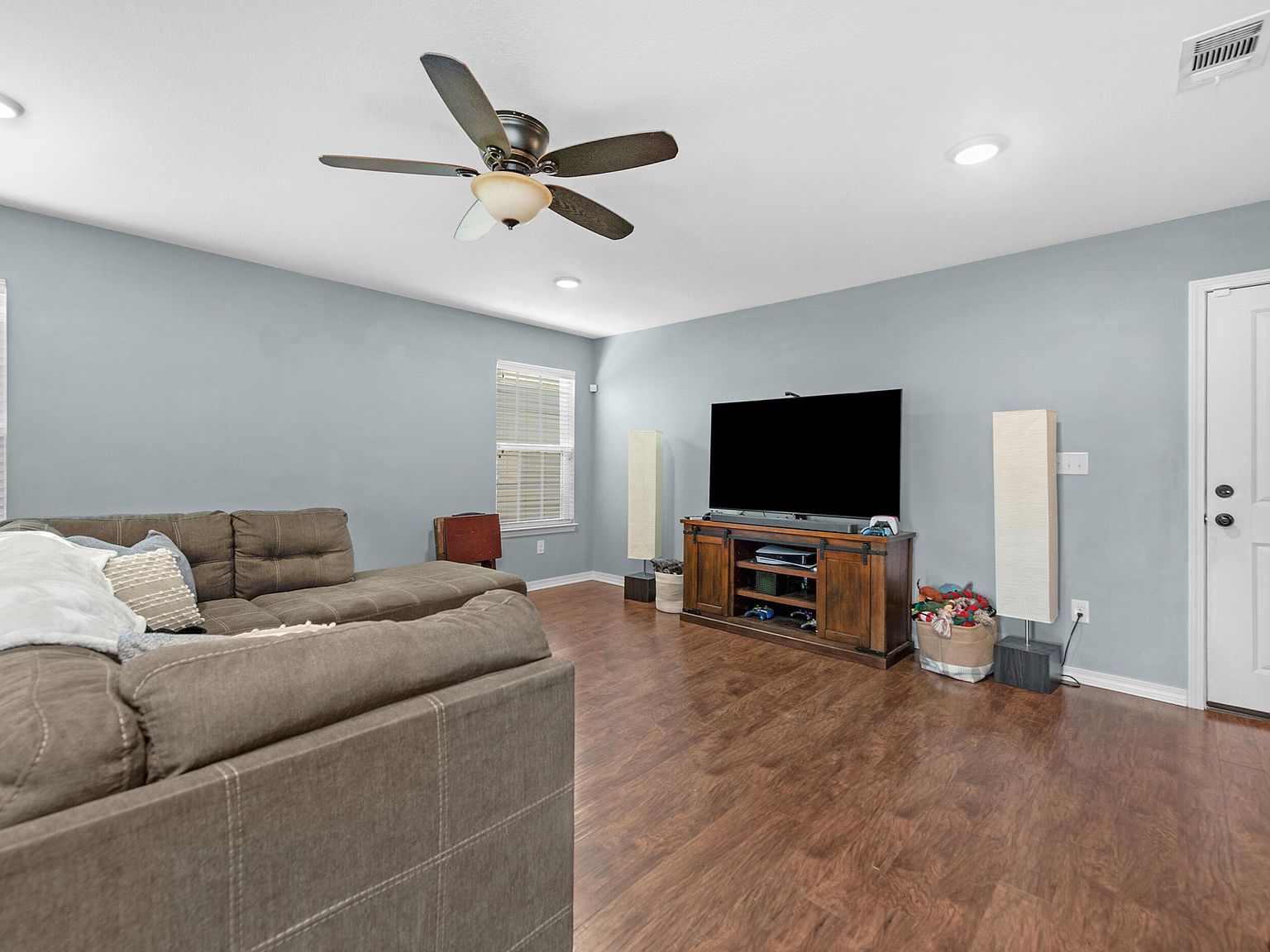 416 Eisenhower Dr Crestview, FL 32539 - Thumbnail 4