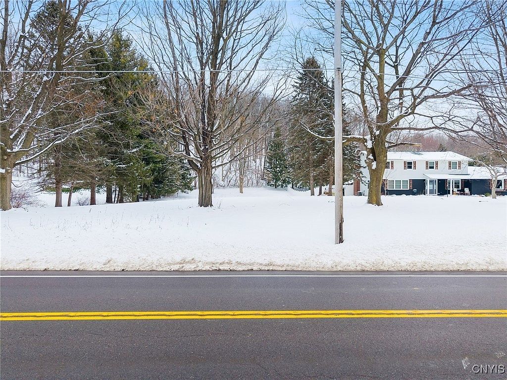 1077 Nottingham Rd Jamesville, NY 13078 - Thumbnail 4