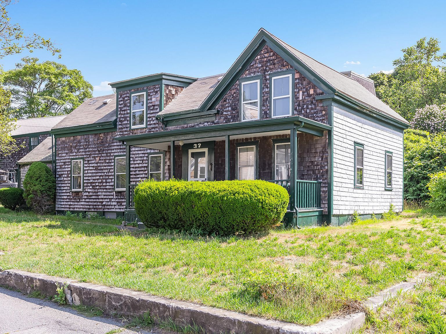 37 Pearl St Provincetown, MA 02657 - Thumbnail 4