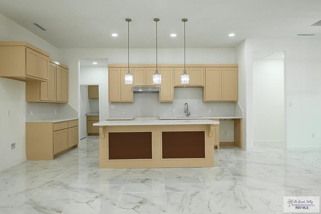 104 Justice Cir San Benito, TX 78586 - Thumbnail 4