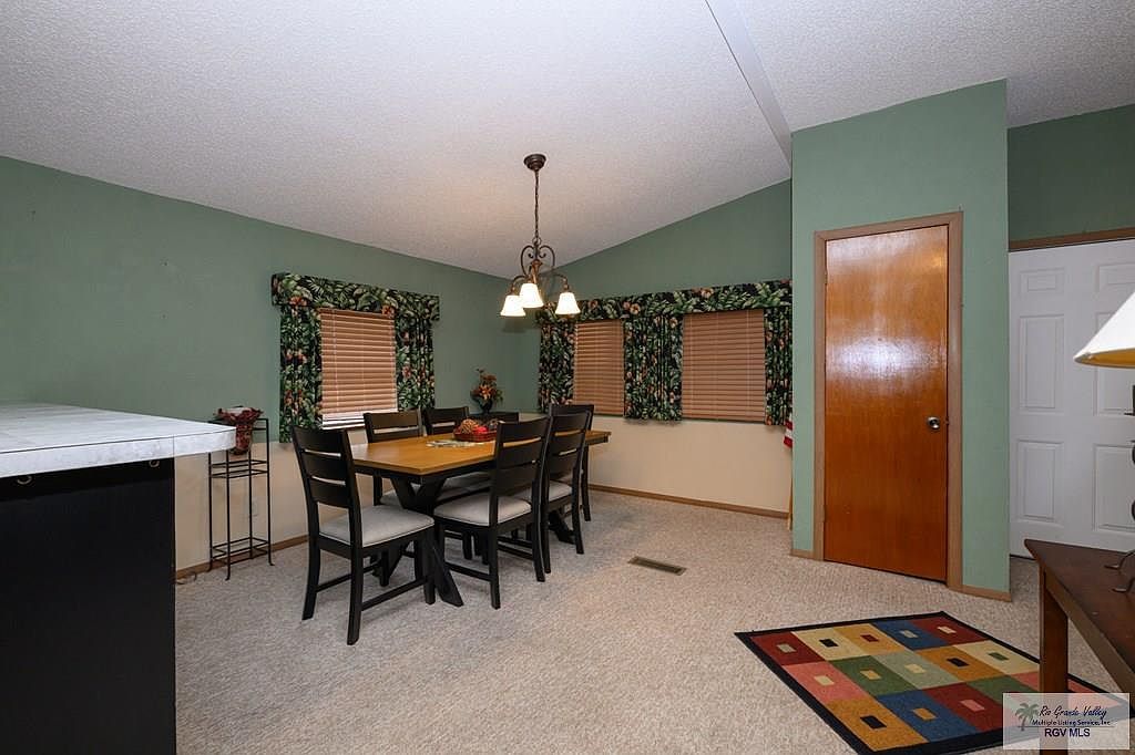 25398 Goldenrod Ln Harlingen, TX 78552 - Thumbnail 4