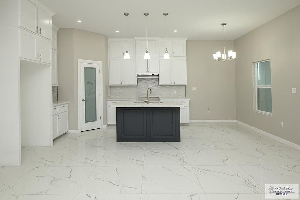 2116 Blue Sky Dr Weslaco, TX 78599 - Thumbnail 4