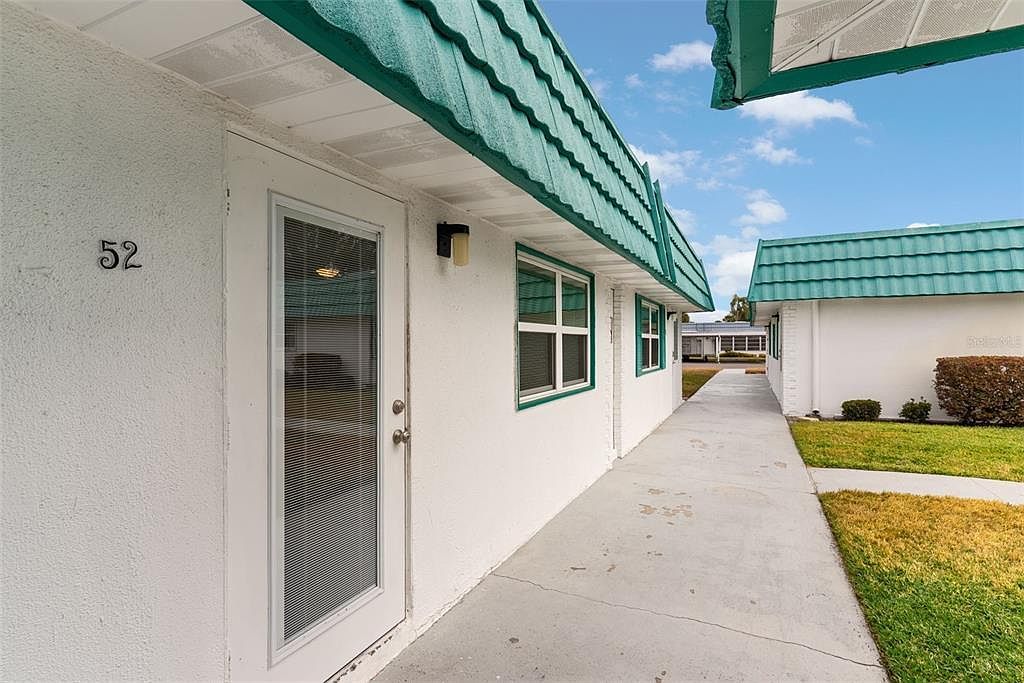 205 Kings Blvd APT 52 Sun City Center, FL 33573 - Thumbnail 4