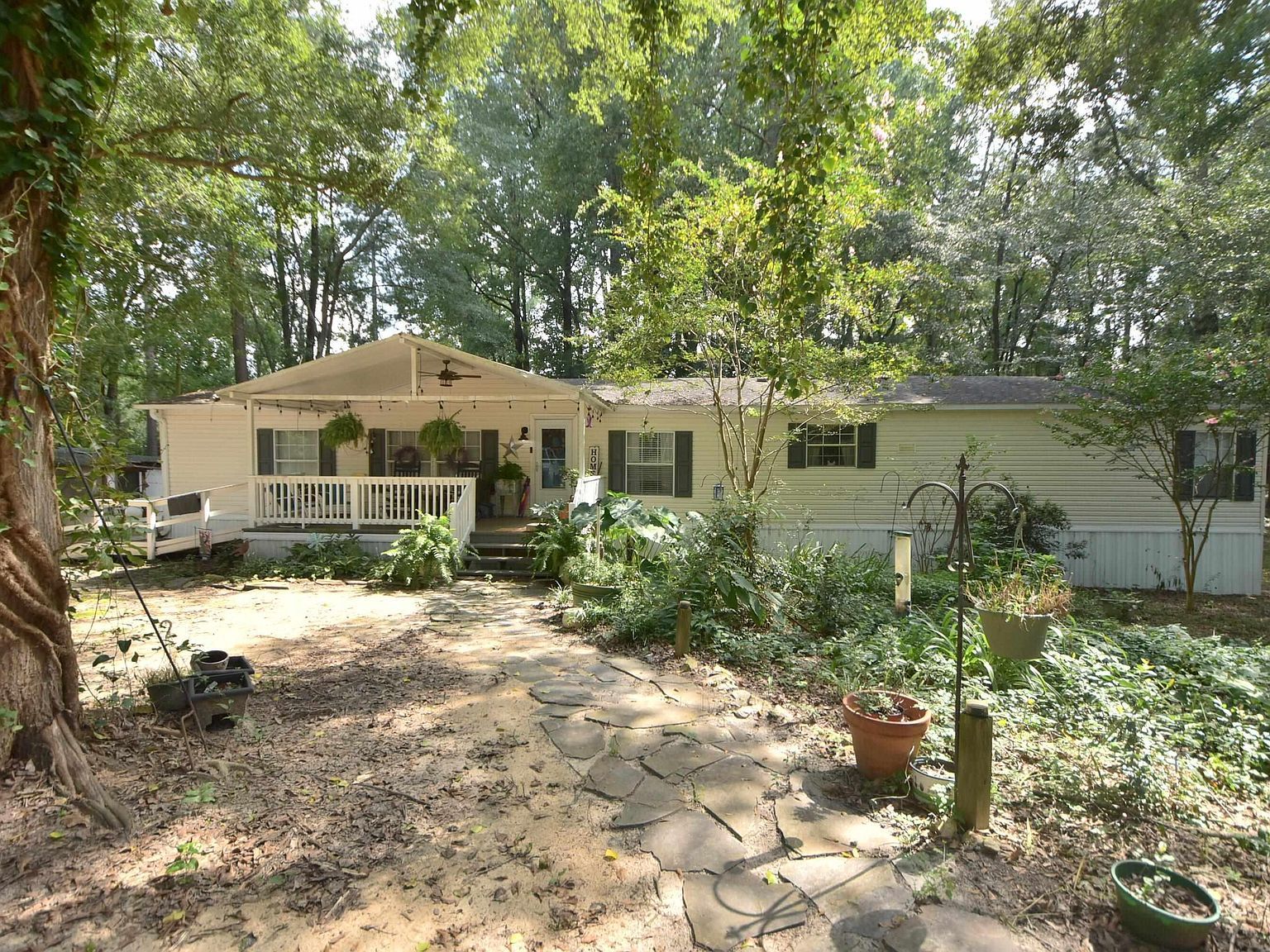 930 Peach Festival Rd Gilbert, SC 29054 - Thumbnail 4