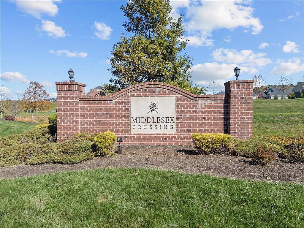 1050 Adair Ave Valencia, PA 16059 - Thumbnail 4