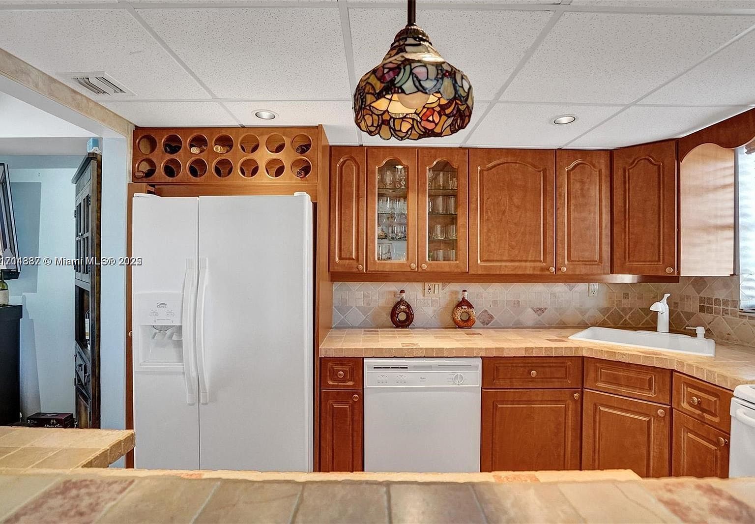 7620 Carlyle Ave APT 703 Miami Beach, FL 33141 - Thumbnail 4