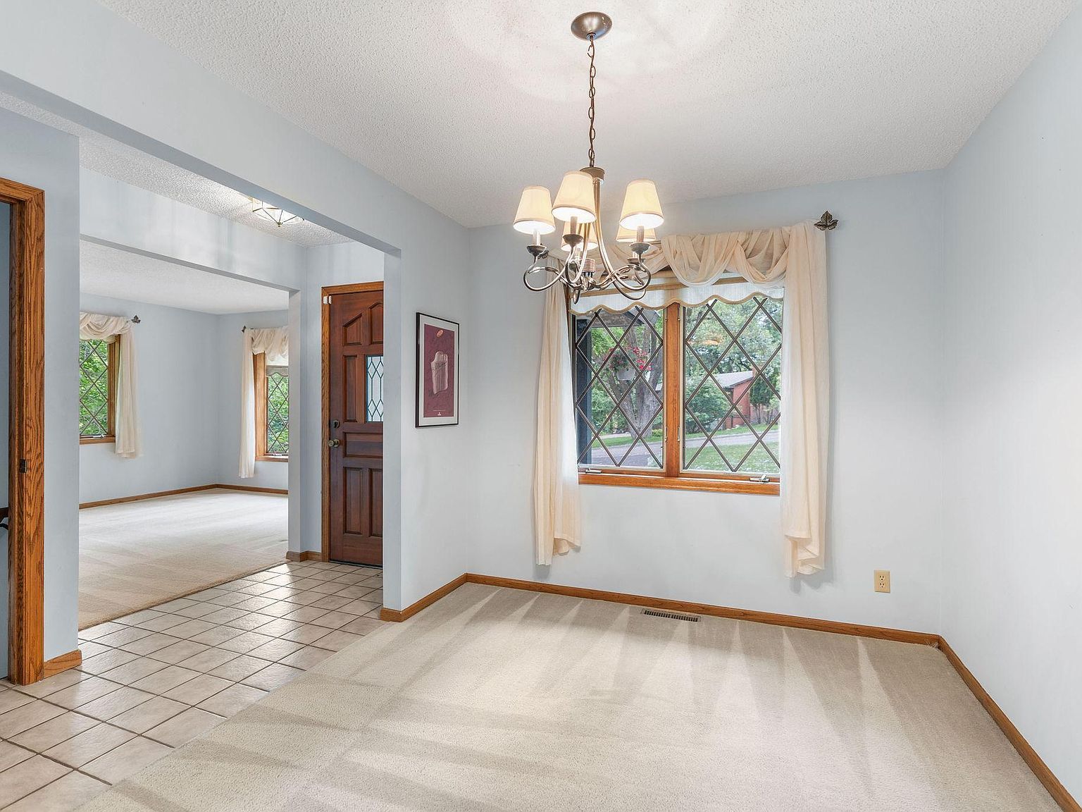 1527 Clarendon Dr Wayzata, MN 55391 - Thumbnail 4