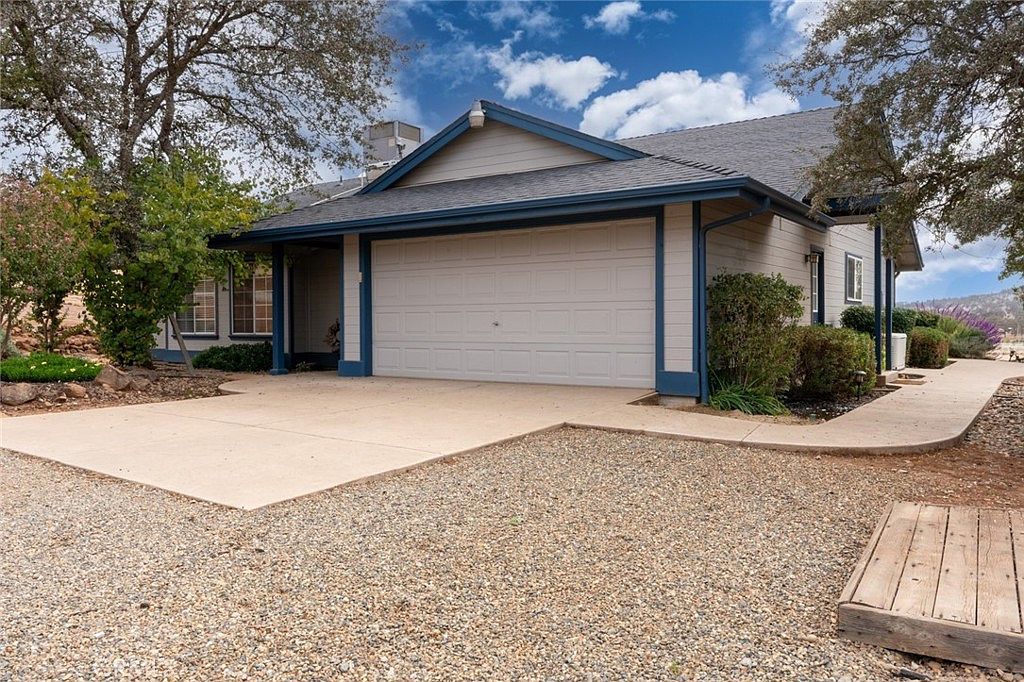 5030 Creek Front Rd Catheys Valley, CA 95306 - Thumbnail 4