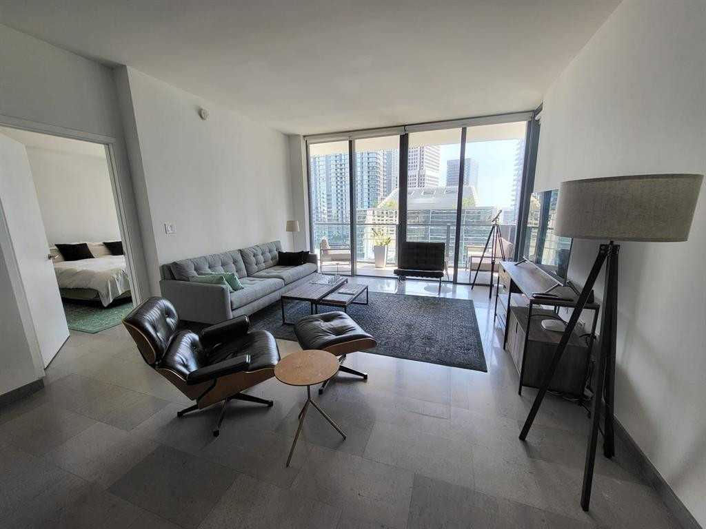 88 Southwest 7th Street, Miami, FL, USA, 33130 - Thumbnail 4