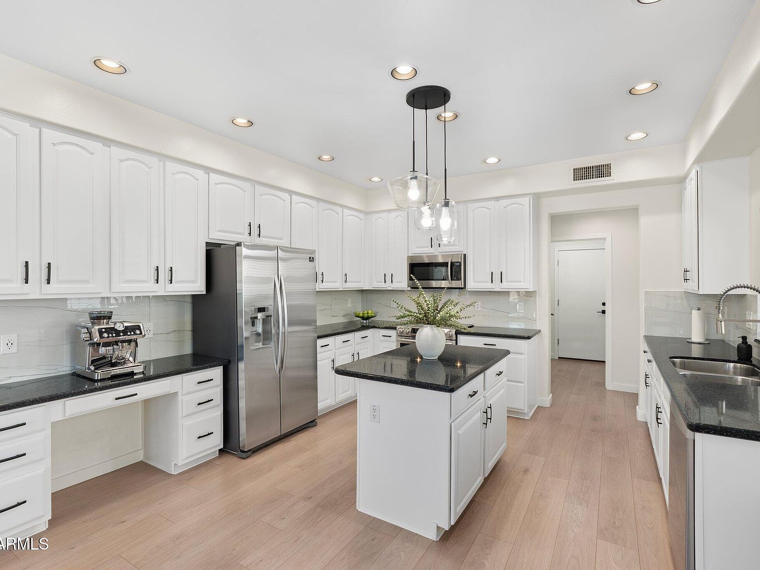 4960 E Colonial Dr Chandler, AZ 85249 - Thumbnail 4