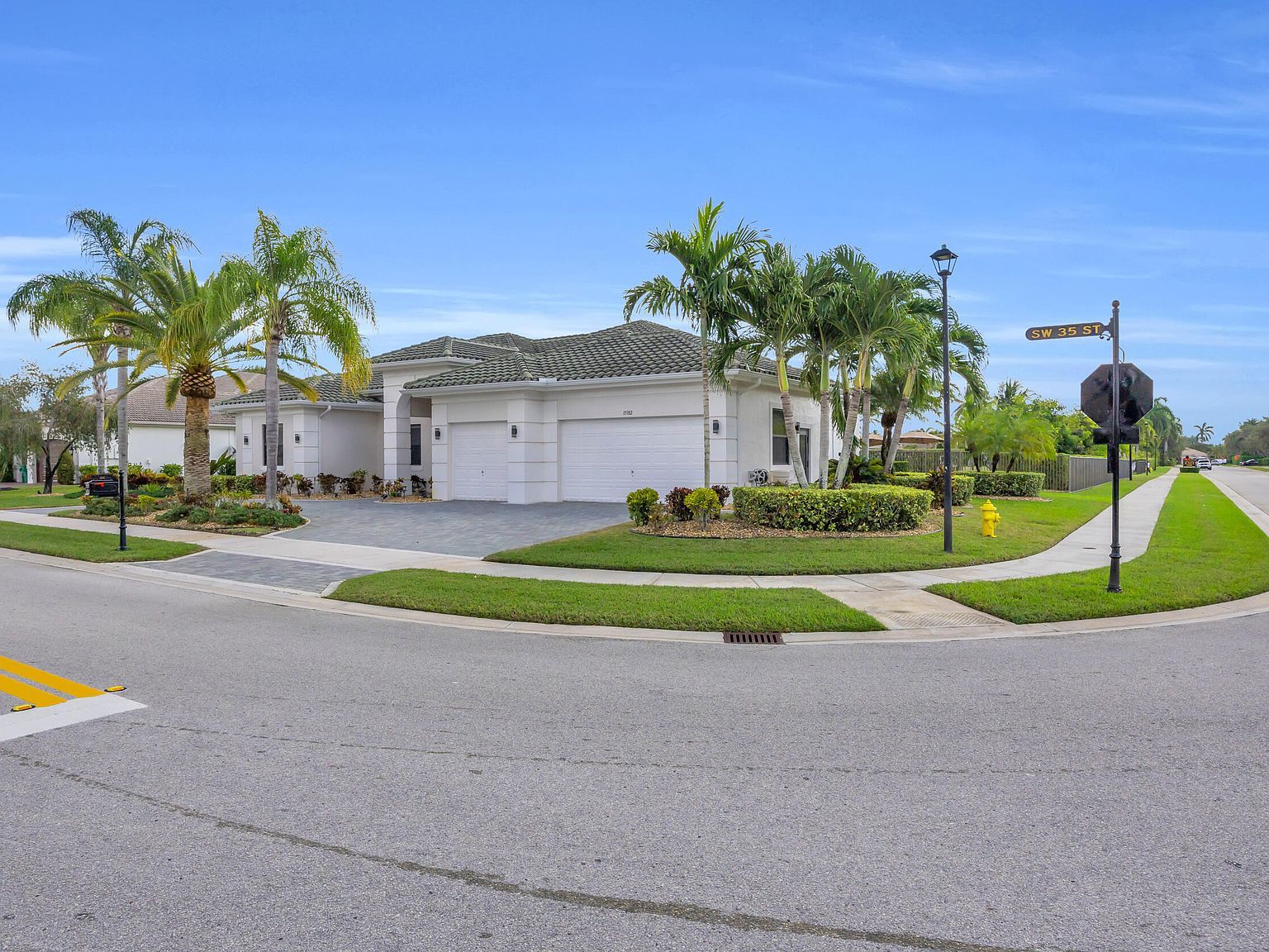 15182 SW 35th St Davie, FL 33331 - Thumbnail 4