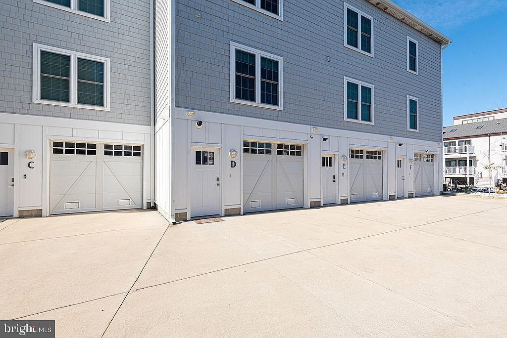 220 25th St #D Ocean City, MD 21842 - Thumbnail 4