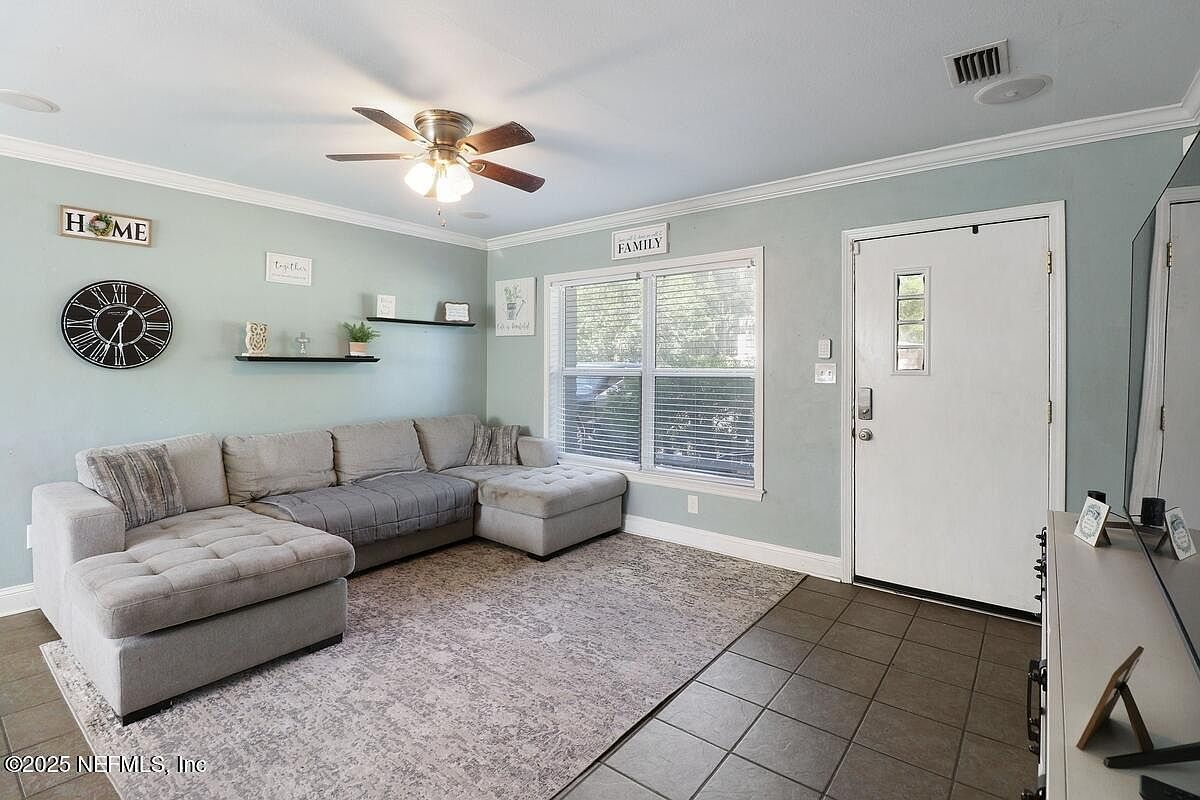 114 Ashley Dr Palatka, FL 32177 - Thumbnail 4