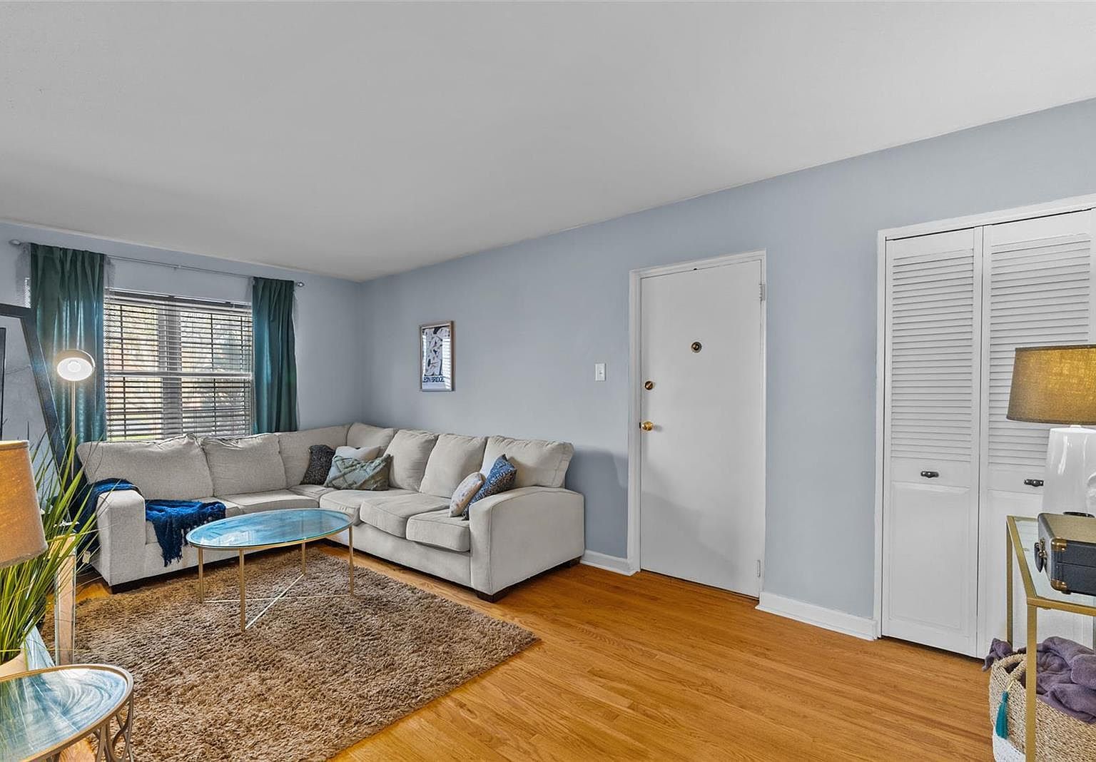 5872 Sunshine Dr UNIT 110 Saint Louis, MO 63109 - Thumbnail 4