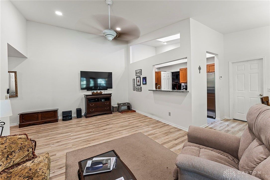 11971 Olde Dominion Dr UNIT 7 Cincinnati, OH 45249 - Thumbnail 4