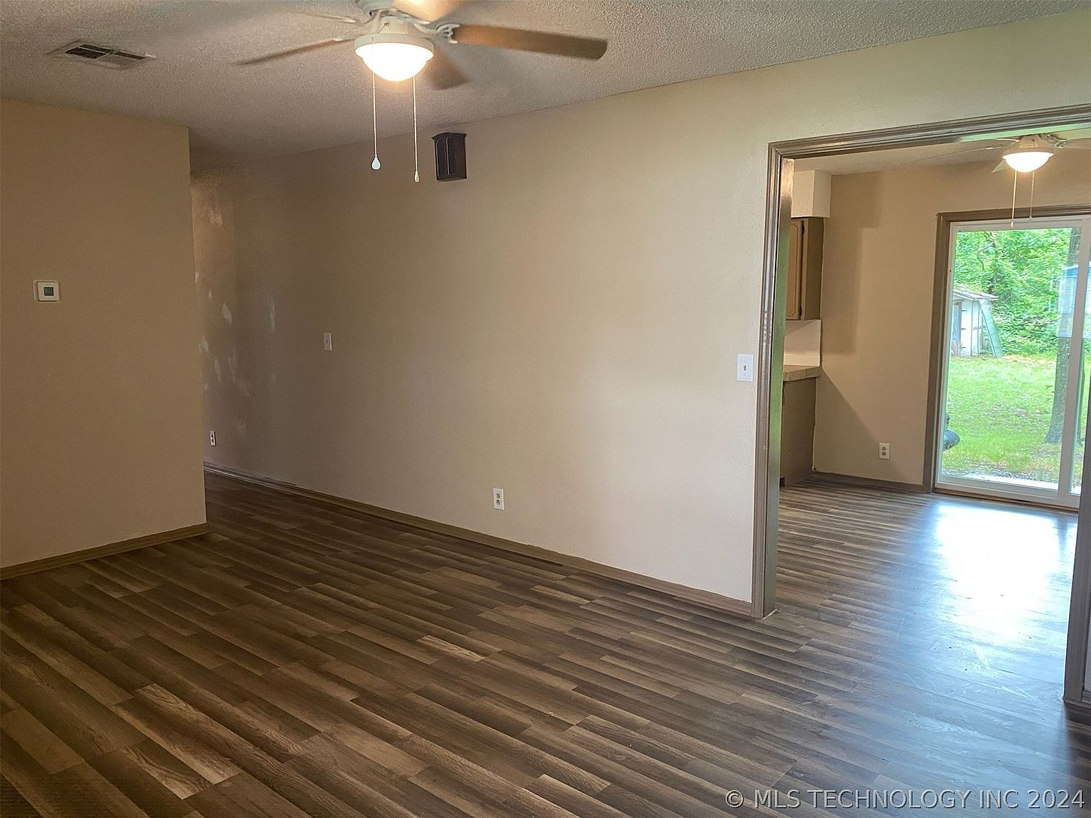 305 N 10th St Hartshorne, OK 74547 - Thumbnail 4