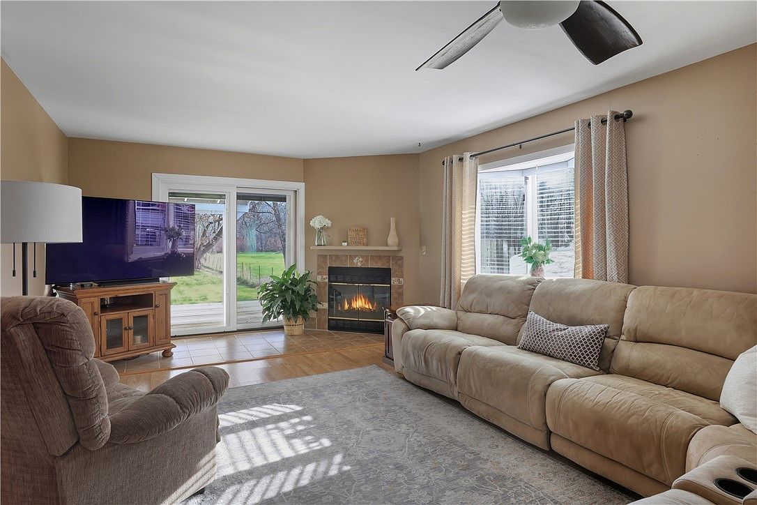 1151 Willow St Horseheads, NY 14845 - Thumbnail 4