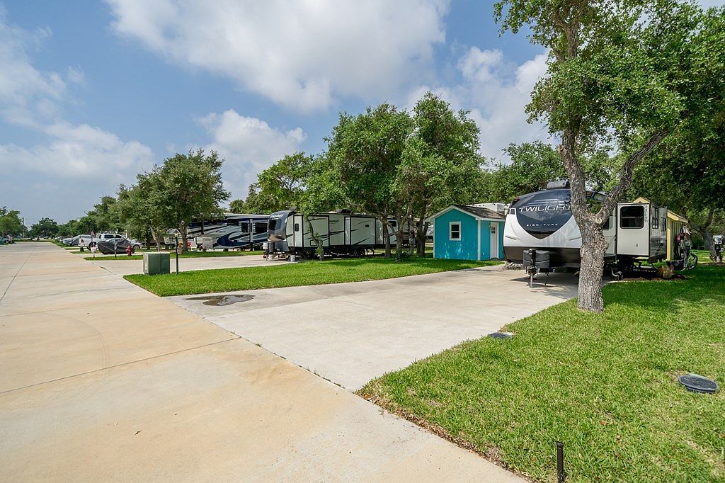 1402 W Corpus Christi St #33 Rockport, TX 78382 - Thumbnail 4
