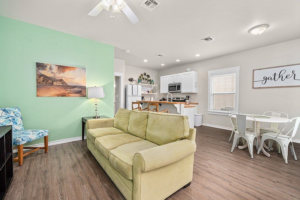 4212 Highway 35 S #6 Rockport, TX 78382 - Thumbnail 4